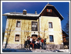 yellow-house-front-w
